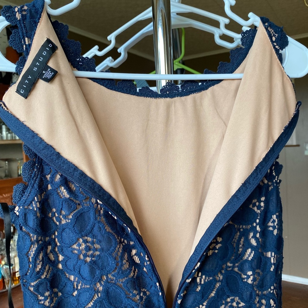 Studio City Lace dress